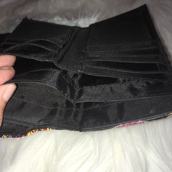 Legend of Zelda Windwaker Wallet - Picture 5 of 7